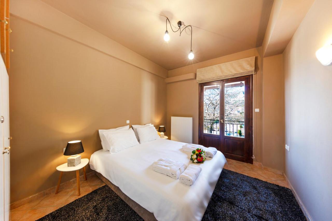 Deluxe Apartments By White Hills Arachova Exterior photo