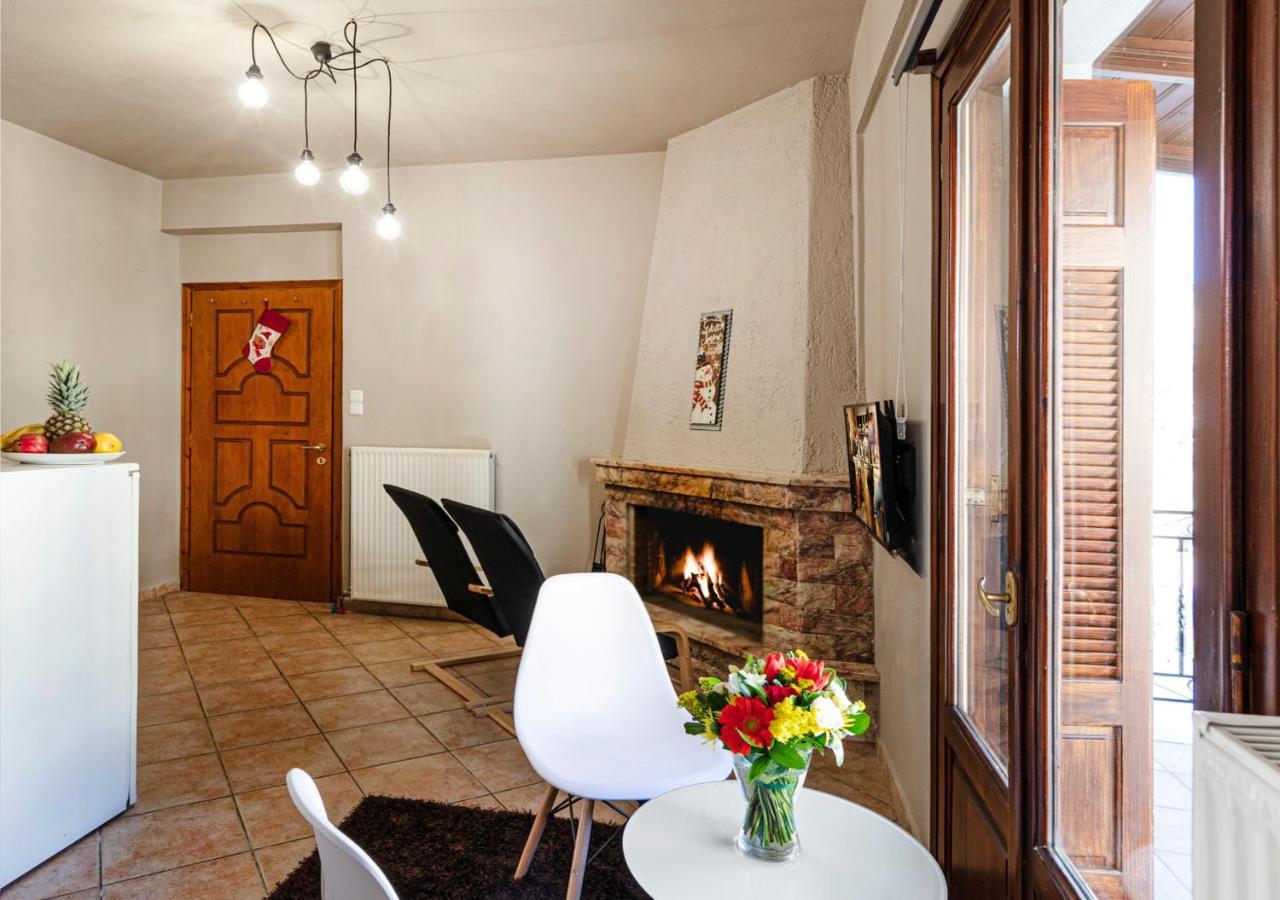 Deluxe Apartments By White Hills Arachova Exterior photo