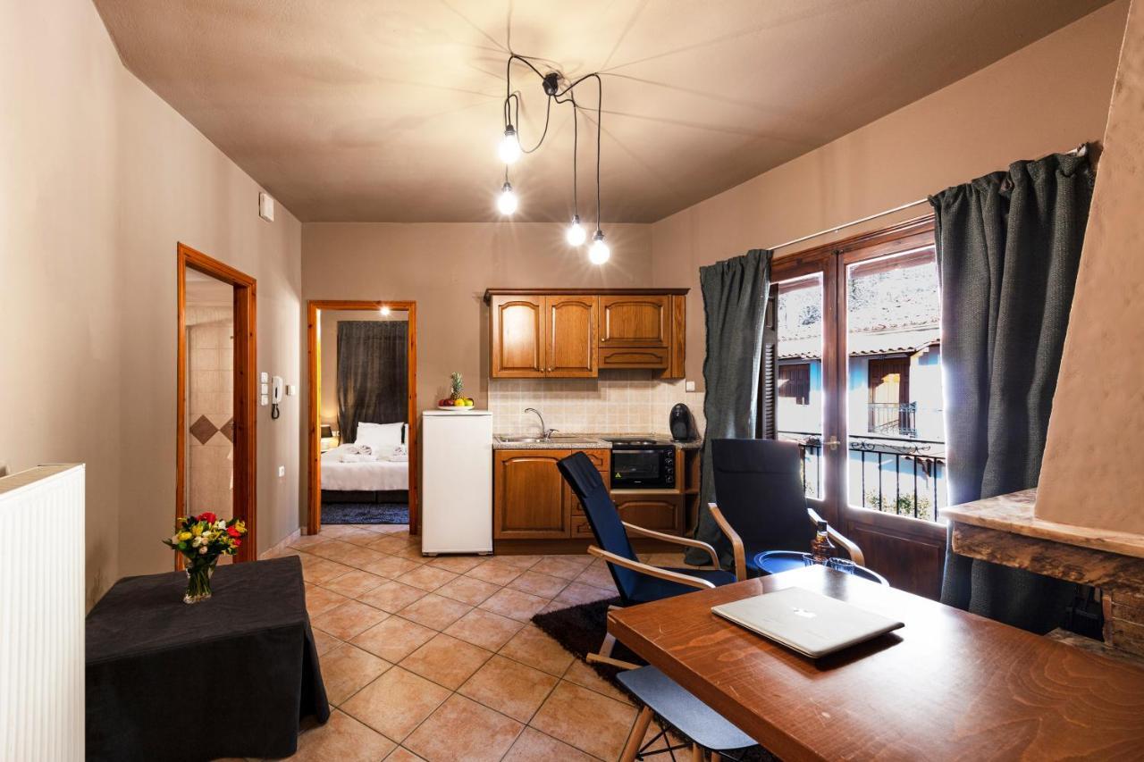 Deluxe Apartments By White Hills Arachova Exterior photo