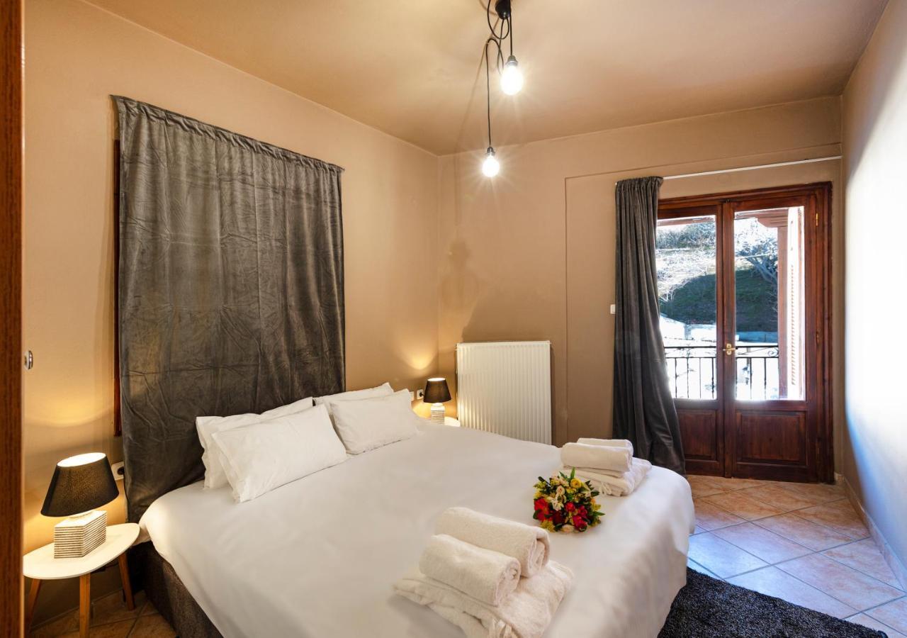 Deluxe Apartments By White Hills Arachova Exterior photo